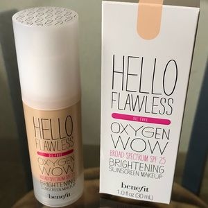 Benefit Hello Flawless foundation I’m Pure 4 sure